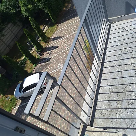2 * Cluj-Napoca